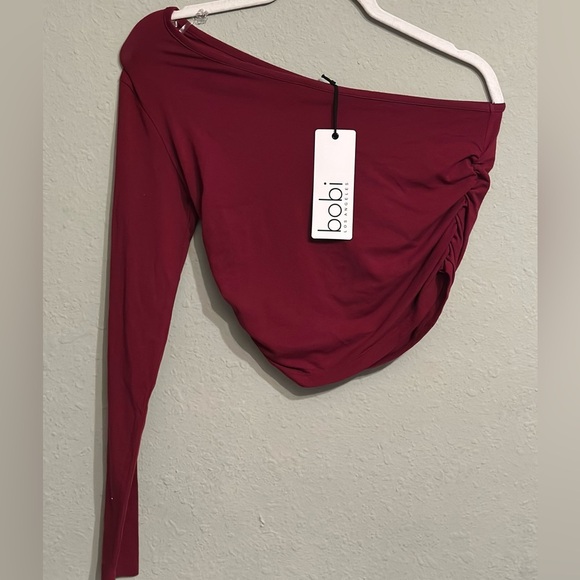 Bobi Los Angeles One Shoulder Cropped Top in Pinot - Picture 3 of 9